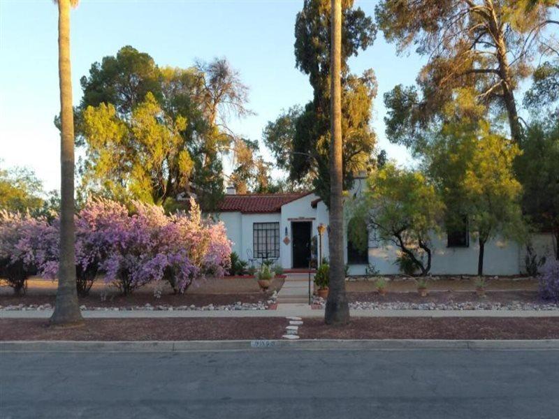 Sam Hughes Inn B&B Тусон Екстериор снимка