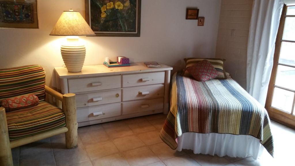 Sam Hughes Inn B&B Тусон Екстериор снимка