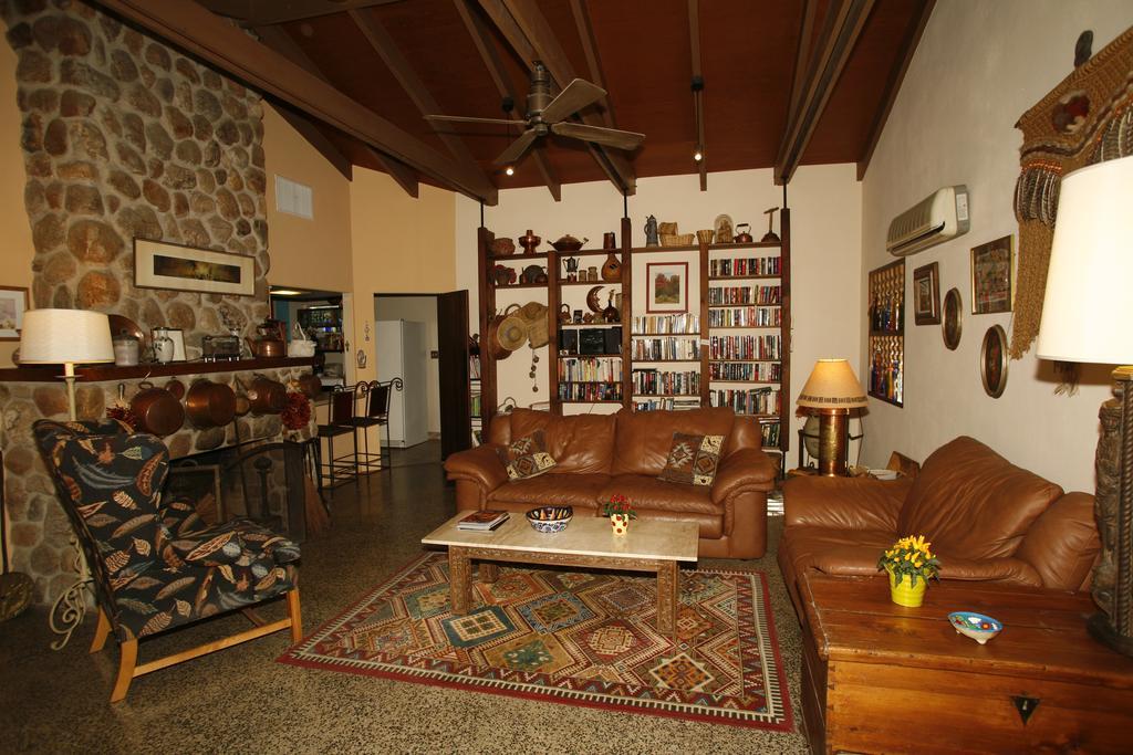 Sam Hughes Inn B&B Тусон Екстериор снимка
